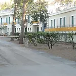 Zeus Hotel 3*