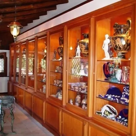 Zeus Hotel Pompeia