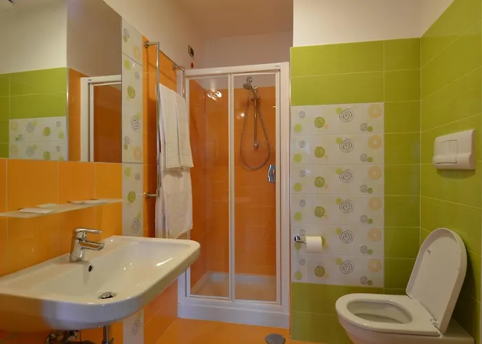 Zeus Hotel 3*