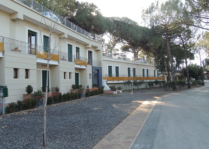 Zeus Hotel 3*