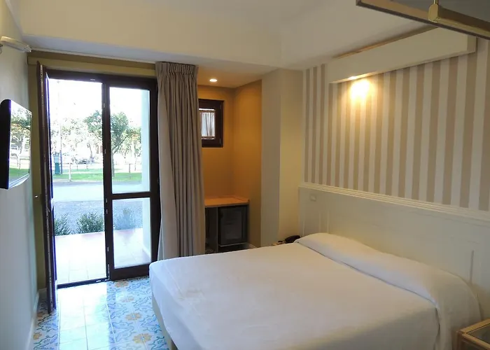 Hotel Zeus 3*